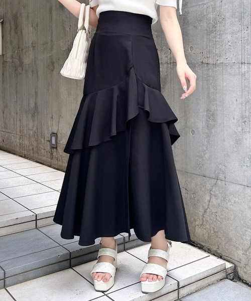 INGNI（イング）の「バックレースアップアシメスリットスカート／A（スカート・レディース・グレー/ブラック/ライトベージュ/ライトグリーン・FREE）」の2枚目の写真