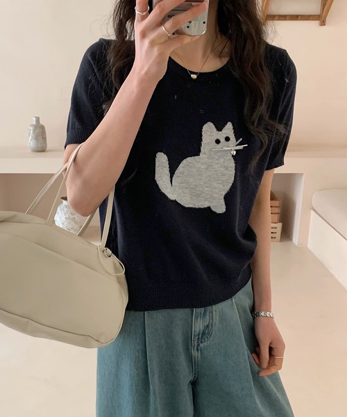 aimoha（アイモハ）の「黒猫モチーフニットソー　サマーニット　Tシャツ (SS)（Tシャツ/カットソー・レディース・ベージュ/ブルー/ライトグレー/ネイビー・FREE）」の3枚目の写真