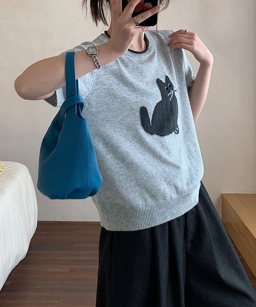 aimoha（アイモハ）の「黒猫モチーフニットソー　サマーニット　Tシャツ (SS)（Tシャツ/カットソー・レディース・ベージュ/ブルー/ライトグレー/ネイビー・FREE）」の19枚目の写真