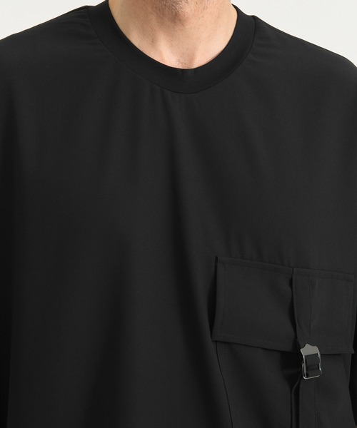 UJOH(ウジョー)の「【UJOH HOMME / ウジョーオム】別注Belt Pocket Cropped S/S TEE(Tシャツ/カットソー・メンズ・ブラック/ネイビー・4/5)」の18枚目の写真