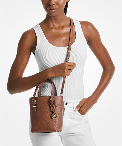 MICHAEL KORS(マイケルコース)の「QUINN トート クロスボディ エクストラスモール(ショルダーバッグ・レディース・ブラウン系・FREE)」の2枚目の写真