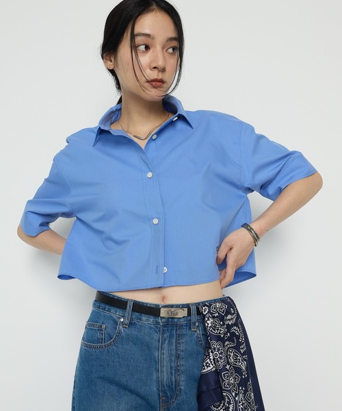 COMME CA(コムサ)の「コットンキュプラストライプ/バルキーオックスフォード 半袖クロップドシャツ(シャツ/ブラウス・レディース・ブルー/ストライプ・9号)」の1枚目の写真