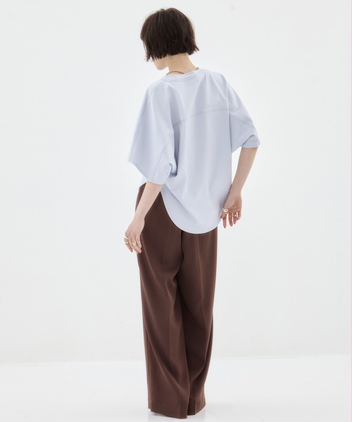 STUDIOUS（ステュディオス）の「【STUDIOUS/ステュディオス】Oversized Tee/オーバーサイズTシャツ（Tシャツ/カットソー・レディース・ブラック/ライトブルー/ホワイト・FREE）」の14枚目の写真