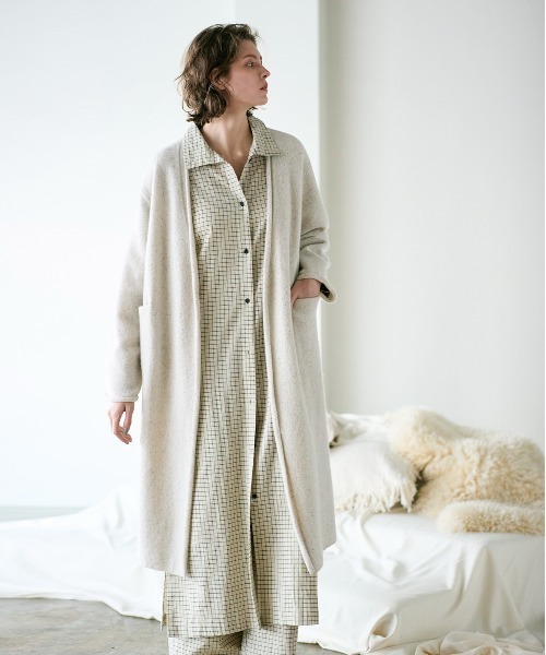 WALANCE(ワランス)の「boiled wool long cardigan(カーディガン/ボレロ・レディース・チャコール/ライトベージュ・FREE)」の2枚目の写真