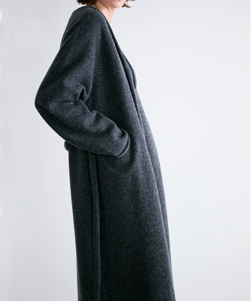 WALANCE(ワランス)の「boiled wool long cardigan(カーディガン/ボレロ・レディース・チャコール/ライトベージュ・FREE)」の6枚目の写真