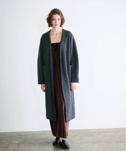 WALANCE(ワランス)の「boiled wool long cardigan(カーディガン/ボレロ・レディース・チャコール/ライトベージュ・FREE)」の7枚目の写真