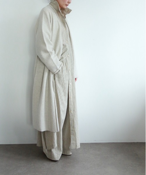 WALANCE(ワランス)の「boiled wool long cardigan(カーディガン/ボレロ・レディース・チャコール/ライトベージュ・FREE)」の11枚目の写真