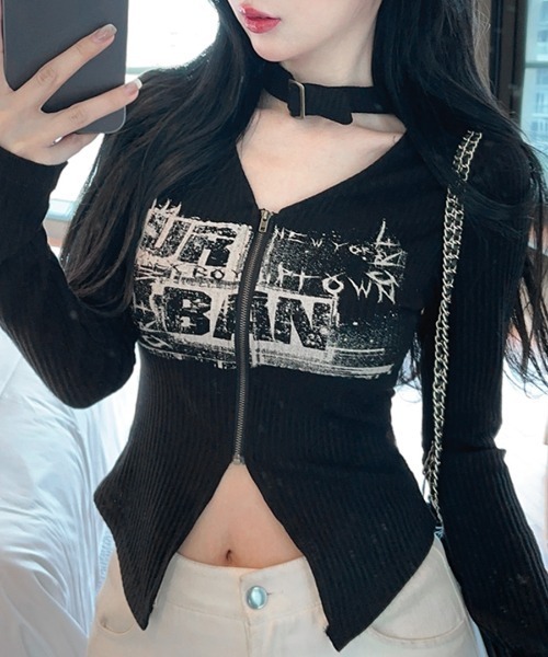 REMUR(レミュール)の「ネックベルトフロントジップ長袖トップス(Tシャツ/カットソー・レディース・ブラック/ベージュ・FREE)」の6枚目の写真
