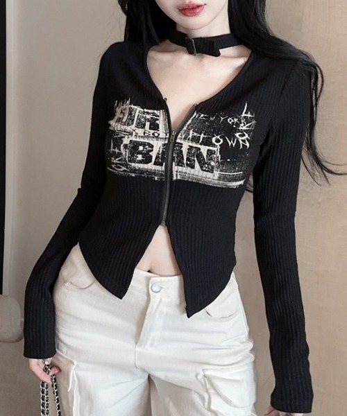 REMUR(レミュール)の「ネックベルトフロントジップ長袖トップス(Tシャツ/カットソー・レディース・ブラック/ベージュ・FREE)」の11枚目の写真
