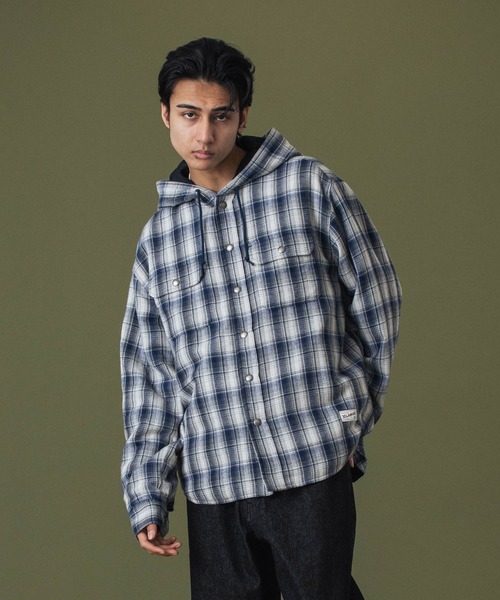 XLARGE（エクストララージ）の「HOODED FLANNEL SHIRT（シャツ/ブラウス・メンズ・ブラック/ブラウン/ネイビー・S/M/L/XL）」の4枚目の写真