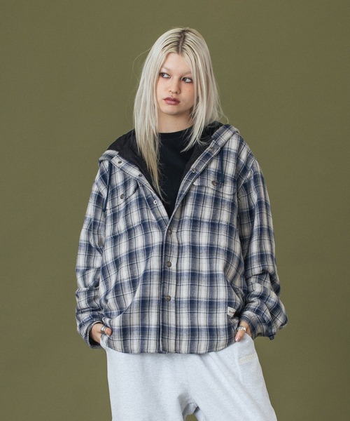 XLARGE（エクストララージ）の「HOODED FLANNEL SHIRT（シャツ/ブラウス・メンズ・ブラック/ブラウン/ネイビー・S/M/L/XL）」の6枚目の写真
