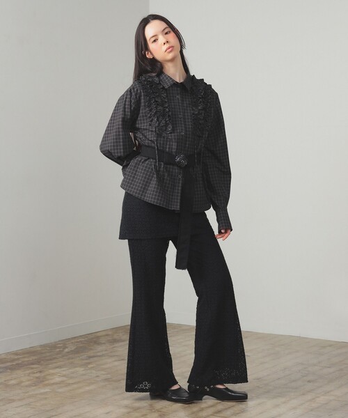 Ray BEAMS(レイビームス)の「チェック フリル ブレード シャツ(シャツ/ブラウス・レディース・ブラック/ワイン・ONE SIZE)」の4枚目の写真