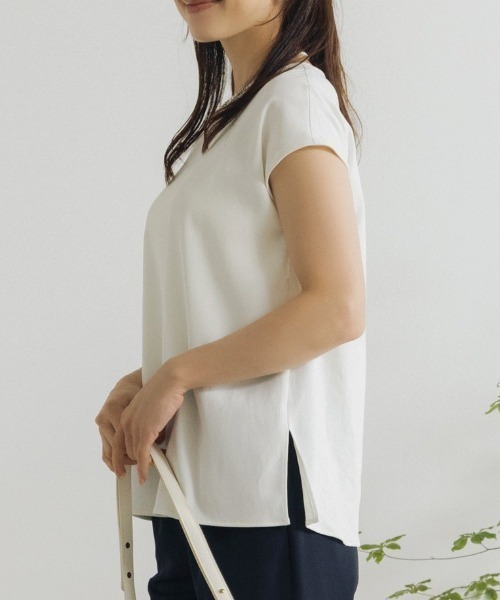 Sono(ソーノ)の「ご自宅でお洗濯可能/日本製/UVカット【SONO/ソーノ】【SONO NAVY/ソーノネイビー】ユーティリティ インナープルオーバー(シャツ/ブラウス・レディース・ネイビー/ブラック/ホワイト・F)」の20枚目の写真