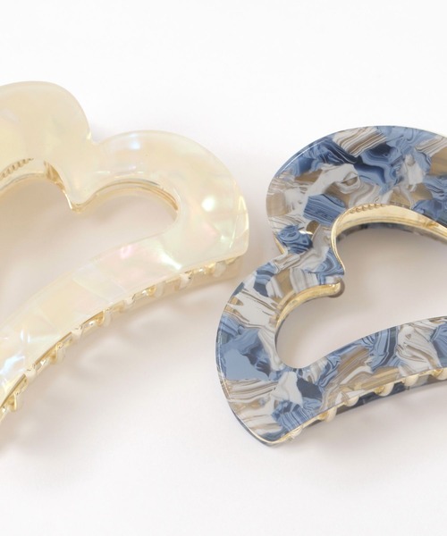 LAKOLE（ラコレ）の「くり抜きハートバンスクリップ / 572563（バレッタ/ヘアクリップ・レディース・ブラック/オフホワイト/ブルー・FREE）」の8枚目の写真