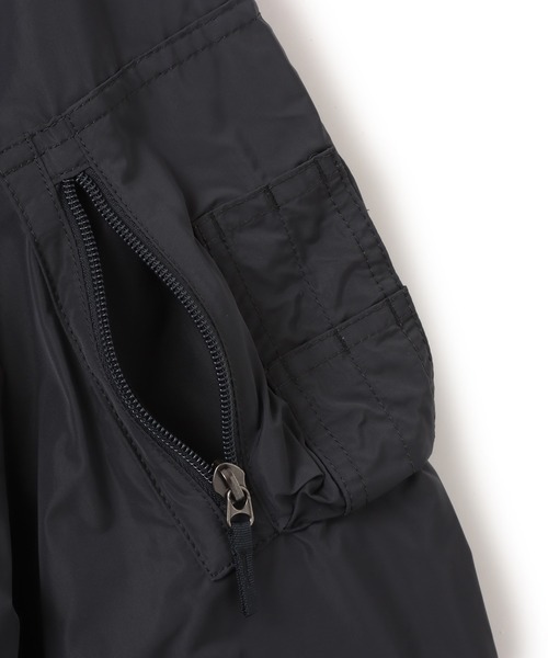 THE NORTH FACE（ザノースフェイス）の「THE NORTH FACE Insulation Bomber Jacket / ザ・ノース・フェイス インサレーション ボンバー ジャケット（MA-1・メンズ・ブラック/グレー・S/M/L/XL/XXL）」の7枚目の写真