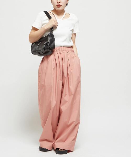 CONVERSE TOKYO（コンバーストウキョウ）の「GATHERED WIDE BALLOON PANTS（その他パンツ・レディース・ネイビー/アイボリー/チャコールグレー/ピンク/ベージュ・FREE）」の7枚目の写真
