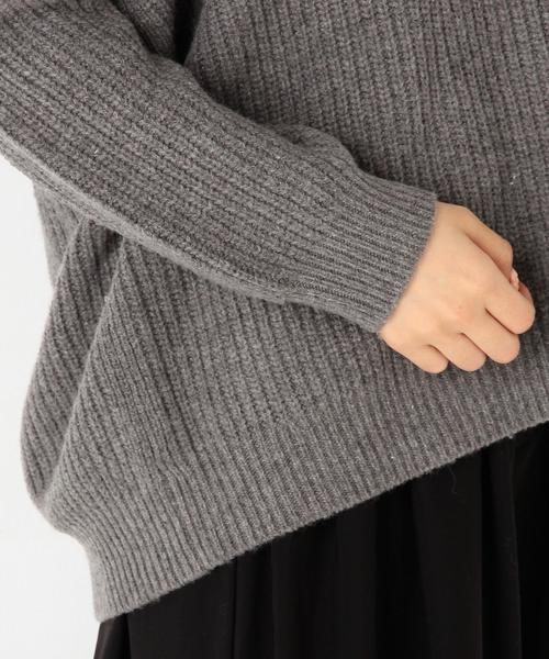 Another Edition（アナザーエディション）の「Vネック畦ヘンケイニットプルオーバー/ AEBC V/N アゼ ヘンケイ PO◆（ニット/セーター・レディース・ベージュ/グレー/ネイビー・フリー）」の14枚目の写真