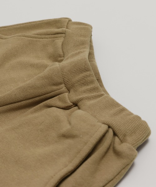 chil2（チルツー）の「綿100% 裏毛ロゴスウェットパンツ（スウェットパンツ・キッズ・グレー/ブラック/ベージュ/ネイビー・90cm/110cm/100cm/120cm/150cm/130cm/140cm）」の7枚目の写真