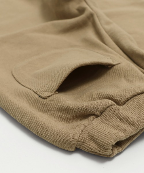 chil2（チルツー）の「綿100% 裏毛ロゴスウェットパンツ（スウェットパンツ・キッズ・グレー/ブラック/ベージュ/ネイビー・90cm/110cm/100cm/120cm/150cm/130cm/140cm）」の9枚目の写真