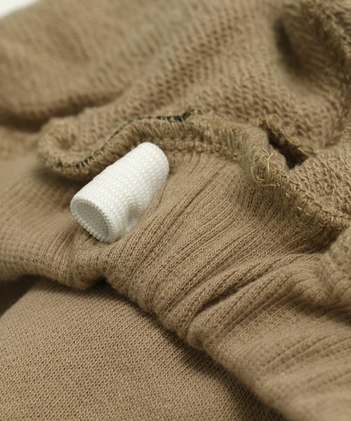 chil2（チルツー）の「綿100% 裏毛ロゴスウェットパンツ（スウェットパンツ・キッズ・グレー/ブラック/ベージュ/ネイビー・90cm/110cm/100cm/120cm/150cm/130cm/140cm）」の10枚目の写真