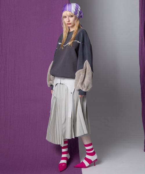 AULA AILA(アウラアイラ)の「ウエスタンディテールプルオーバー(スウェット・レディース・チャコールグレー/ブラウン/ブラック・0)」の8枚目の写真