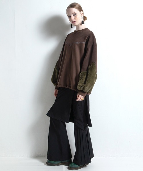 AULA AILA(アウラアイラ)の「ウエスタンディテールプルオーバー(スウェット・レディース・チャコールグレー/ブラウン/ブラック・0)」の13枚目の写真