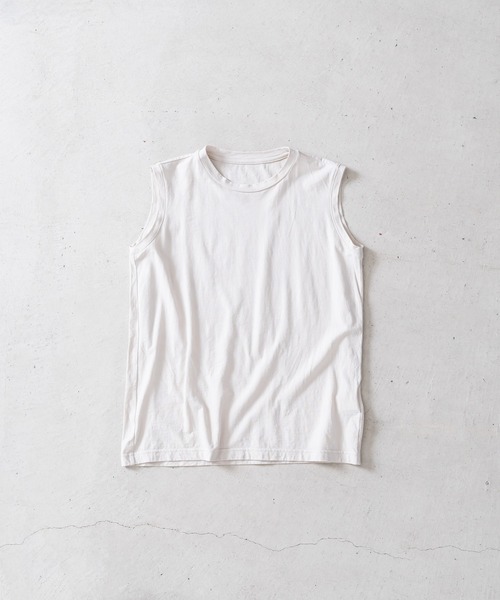 quadro(クオドロ)の「ハードツイスト天竺タンクトップ(Tシャツ/カットソー・レディース・ブラック/ホワイト/ベージュ・FREE)」の3枚目の写真