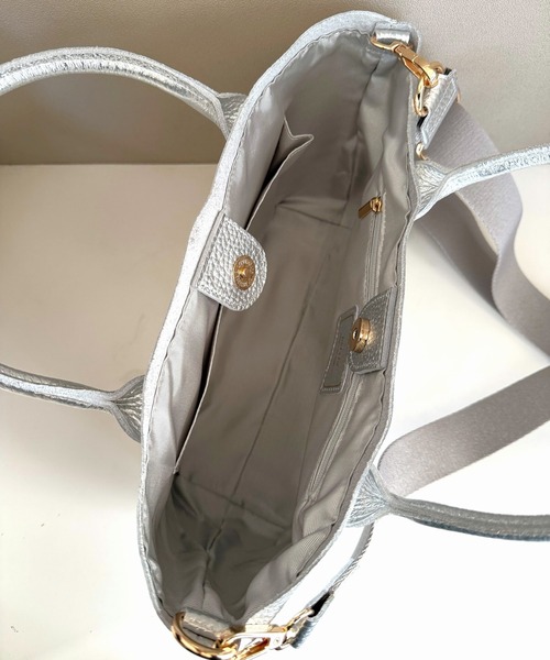 Q(キュー)の「牛革ドット2wayトート(トートバッグ・レディース・ブラック/シルバー・ONE SIZE)」の8枚目の写真