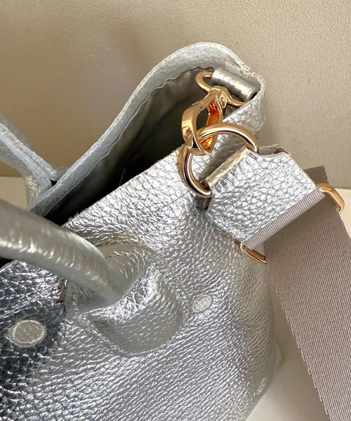 Q(キュー)の「牛革ドット2wayトート(トートバッグ・レディース・ブラック/シルバー・ONE SIZE)」の9枚目の写真