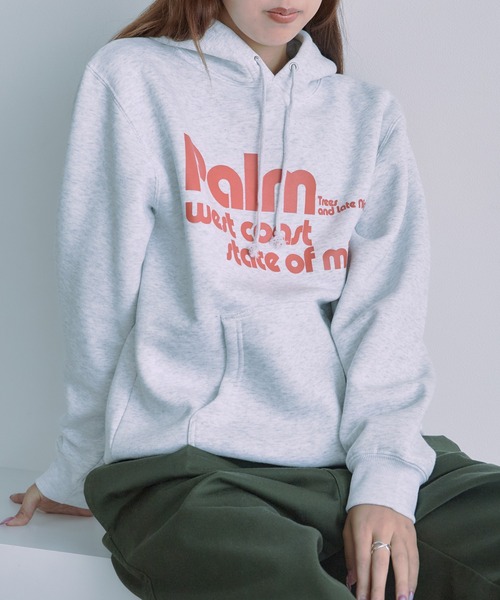 AO2(アオズ)の「Front Design Logo Hoodie / フロントデザイン ロゴフーディー(パーカー・レディース・ブラック/ネイビー/グレー・FREE)」の4枚目の写真