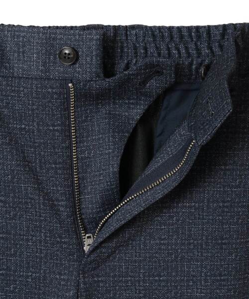 MEN'S MELROSE（メンズメルローズ）の「プリントテックジャージ コンフォートパンツ(セットアップ可)（スラックス・メンズ・ネイビー/グレー・3/5/4/2）」の19枚目の写真