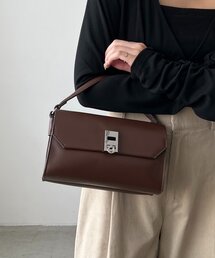 CAPRICIEUX LE'MAGE | 2ルームフラップバッグ(ショルダーバッグ)