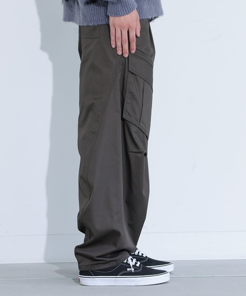 MDR（エムディアール）の「立体カーブ切替 ワイドカーゴパンツ（カーゴパンツ・メンズ・カーキ/ブラック・L/M）」の11枚目の写真