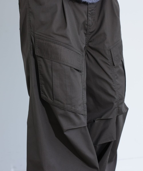 MDR（エムディアール）の「立体カーブ切替 ワイドカーゴパンツ（カーゴパンツ・メンズ・カーキ/ブラック・L/M）」の14枚目の写真