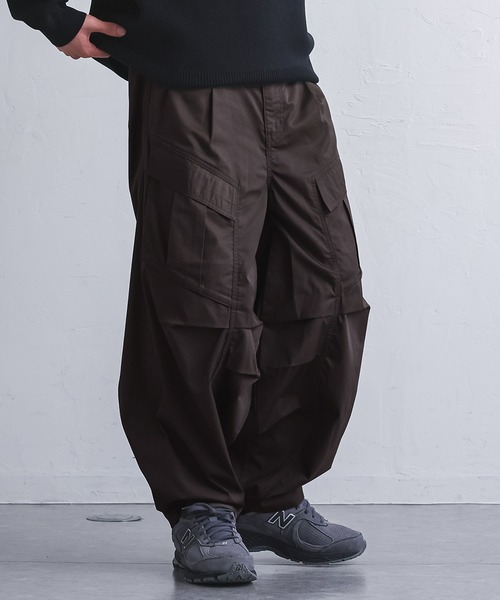 MDR（エムディアール）の「立体カーブ切替 ワイドカーゴパンツ（カーゴパンツ・メンズ・カーキ/ブラック・L/M）」の3枚目の写真
