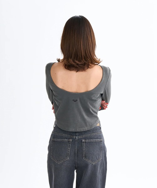 ROXY(ロキシー)の「IRREGULAR /ロキシーバックオープンデザインカップ付きタイトシルエット長袖ロンT(Tシャツ/カットソー・レディース・ブラウン/ナチュラル/ブラック・LARGE/MEDIUM/SMALL)」の8枚目の写真