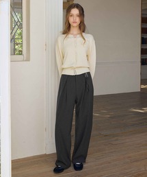 soyun（ソユン）の「チャーム付きタックワイドパンツ（スラックス）」