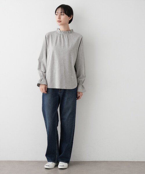 Dessin(デッサン)の「【選べる首元デザイン/洗える】ネックフリルロングカットソー(Tシャツ/カットソー・レディース・グレー/ブラック系2/ホワイト系・00/01/02/03)」の10枚目の写真