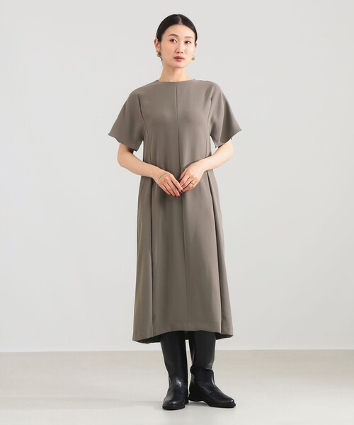 Demi-Luxe BEAMS（デミルクス ビームス）の「【12/4値下げ】スクエアスリーブ ワンピース（ワンピース・レディース・ブラック/グリーン系その他5・36/38）」の2枚目の写真