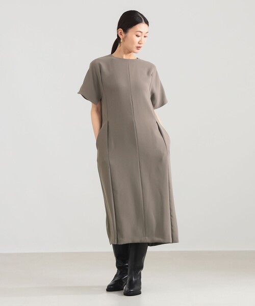 Demi-Luxe BEAMS（デミルクス ビームス）の「【12/4値下げ】スクエアスリーブ ワンピース（ワンピース・レディース・ブラック/グリーン系その他5・36/38）」の4枚目の写真