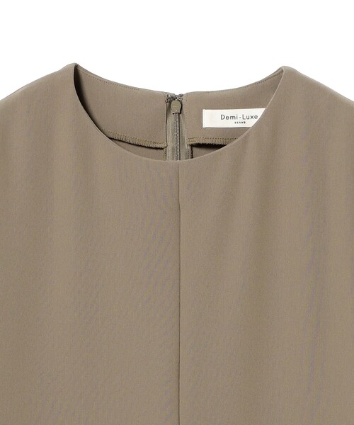 Demi-Luxe BEAMS（デミルクス ビームス）の「【12/4値下げ】スクエアスリーブ ワンピース（ワンピース・レディース・ブラック/グリーン系その他5・36/38）」の9枚目の写真