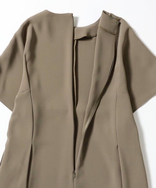 Demi-Luxe BEAMS（デミルクス ビームス）の「【12/4値下げ】スクエアスリーブ ワンピース（ワンピース・レディース・ブラック/グリーン系その他5・36/38）」の20枚目の写真