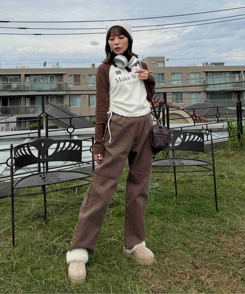 AS KNOW AS plus(アズノゥアズプラス)の「♪V衿ネック サイドリボン ロゴプルオーバー(Tシャツ/カットソー・レディース・ブラウン系/ブラック系/ネイビー系/カーキ系/ネイビー系1/ブラウン系1/グリーン系1・FREE)」の12枚目の写真