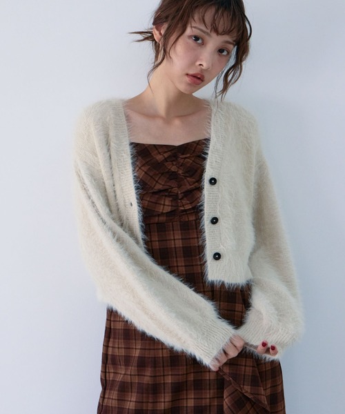 archives(アルシーヴ)の「メランジフェザーニットカーディガン(カーディガン/ボレロ・レディース・アイボリー/グレー/ブラウン/ワインレッド・MEDIUM)」の6枚目の写真