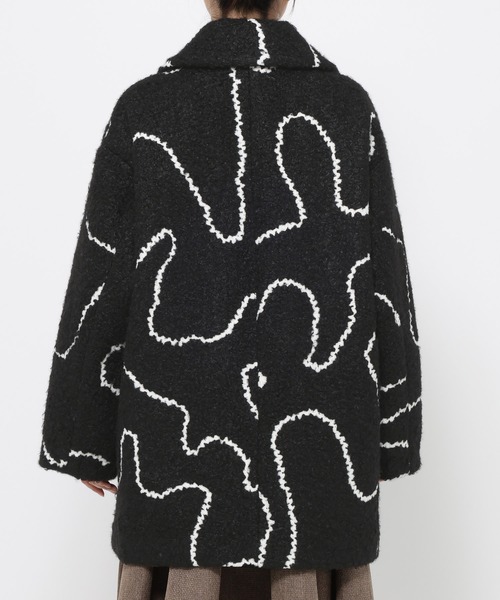 mysty woman（ミスティウーマン）の「線描きモノトーンコート 588895（ステンカラーコート・レディース・ホワイト/ブラック・FREE）」の8枚目の写真