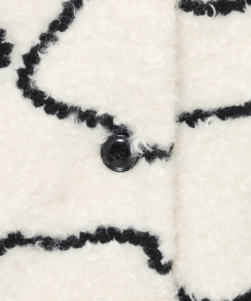 mysty woman（ミスティウーマン）の「線描きモノトーンコート 588895（ステンカラーコート・レディース・ホワイト/ブラック・FREE）」の13枚目の写真