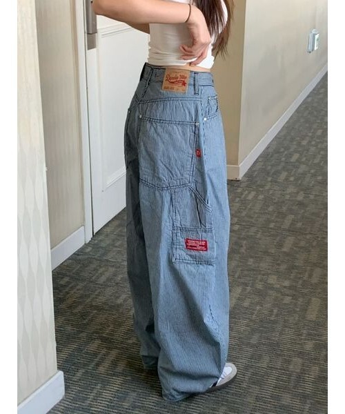 I.O.E(アイオイ)の「オーバーワイドストライプコットンパンツ(チノパンツ・レディース・ブルー・M/S)」の3枚目の写真