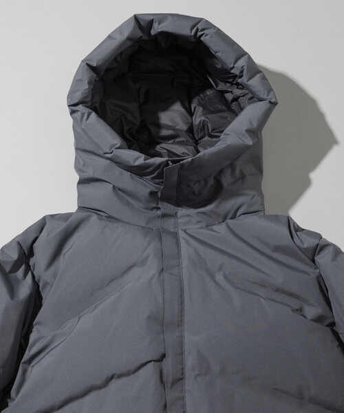 +phenix(プラスフェニックス)の「+phenix/プラスフェニックス 別注 GORE-TEX WINDSTOPPER DOWN JACKET/ゴアテックス ウインドストッパー ダウンジャケット(ダウンジャケット/コート・メンズ・ベージュ系/ブラック/チャコールグレー・SMALL/MEDIUM/LARGE)」の8枚目の写真