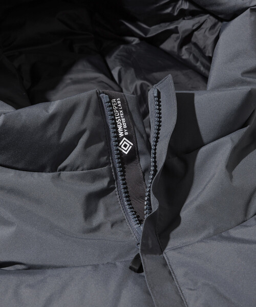 +phenix(プラスフェニックス)の「+phenix/プラスフェニックス 別注 GORE-TEX WINDSTOPPER DOWN JACKET/ゴアテックス ウインドストッパー ダウンジャケット(ダウンジャケット/コート・メンズ・ベージュ系/ブラック/チャコールグレー・SMALL/MEDIUM/LARGE)」の16枚目の写真