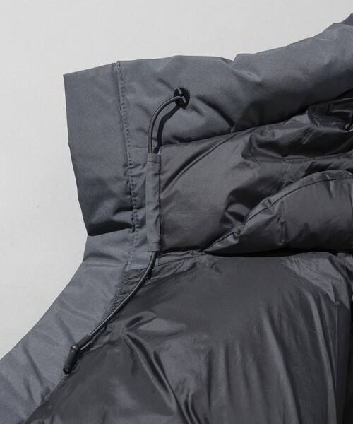 +phenix(プラスフェニックス)の「+phenix/プラスフェニックス 別注 GORE-TEX WINDSTOPPER DOWN JACKET/ゴアテックス ウインドストッパー ダウンジャケット(ダウンジャケット/コート・メンズ・ベージュ系/ブラック/チャコールグレー・SMALL/MEDIUM/LARGE)」の20枚目の写真